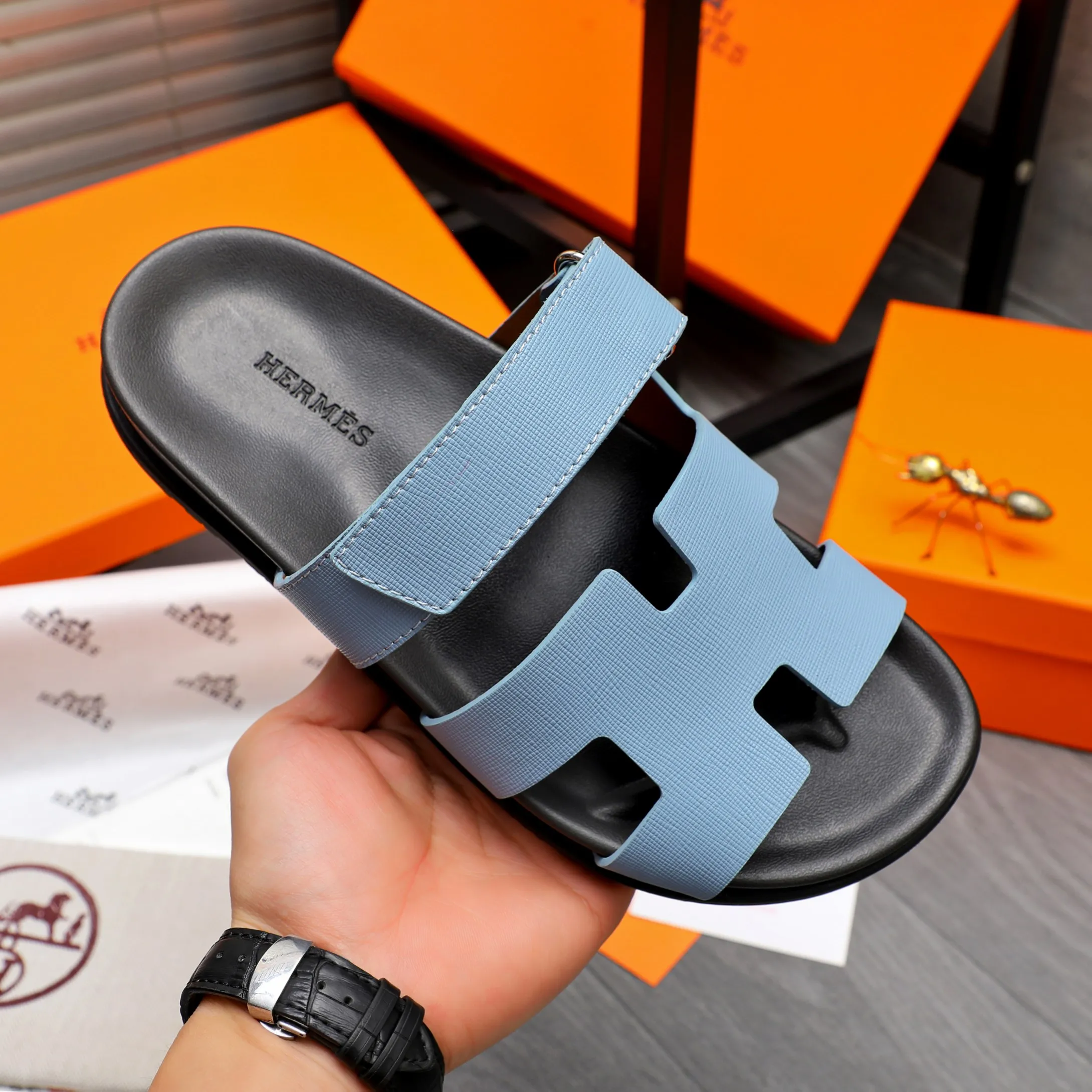 Men's shoes 💰340 Product trademark: Hermes "Hermes" Couple's slippers Regular size: 36-46 Product material: Selected vertical grain cowhide upper, microfiber lining, original outsole